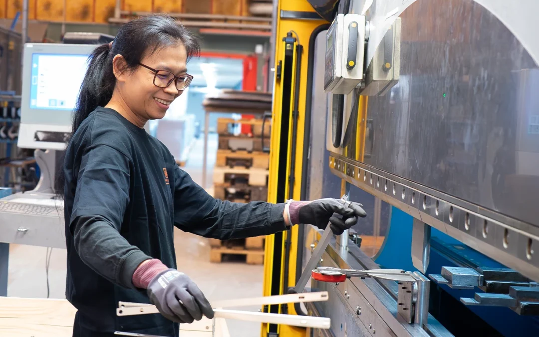 Tuuttis väg från utbildning till fast jobb